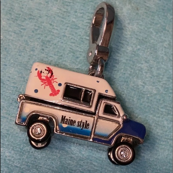 Juicy Couture Lobster Rolls Food Truck - Picture 8 of 11